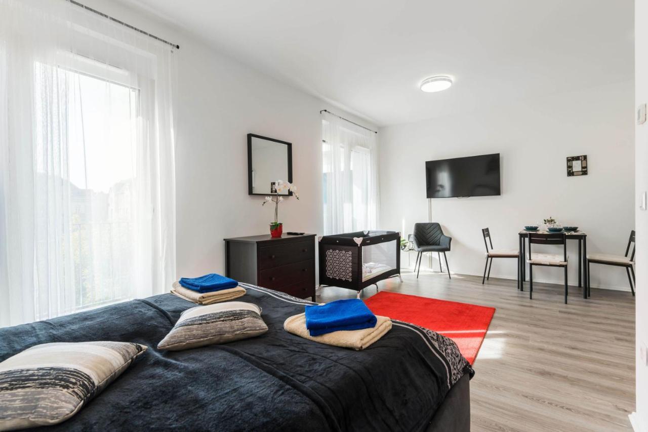 New Blue Danube Apartment With Balcony And Parking Budapeste Exterior foto