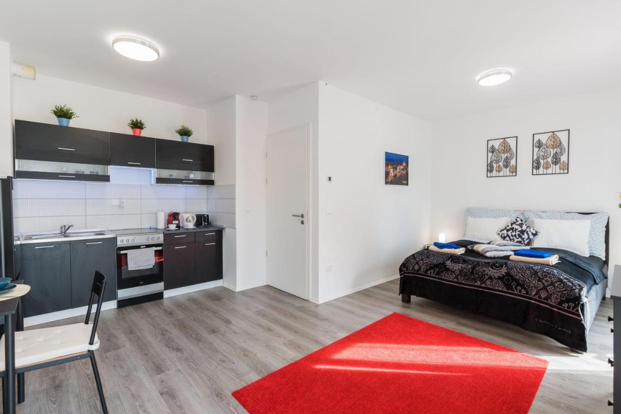 New Blue Danube Apartment With Balcony And Parking Budapeste Exterior foto