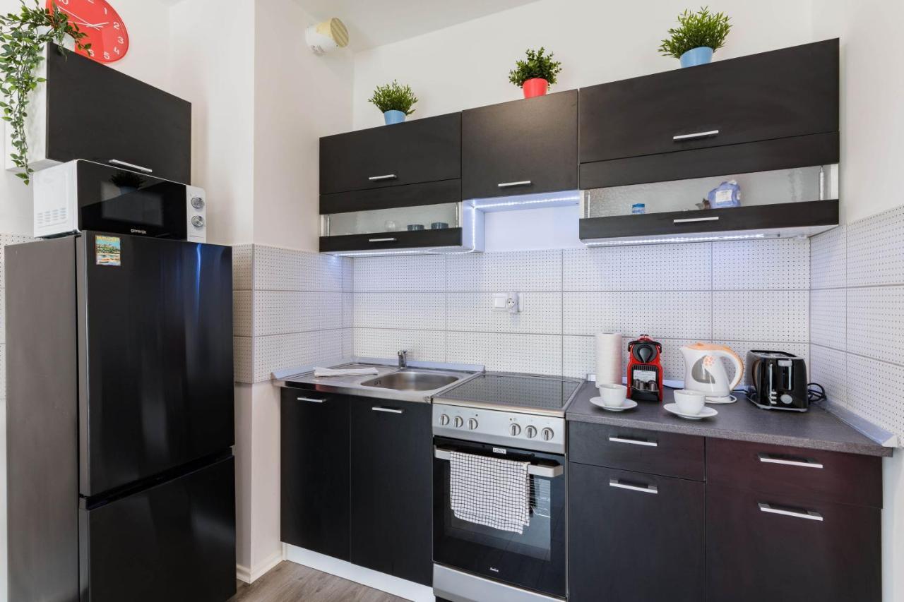 New Blue Danube Apartment With Balcony And Parking Budapeste Exterior foto