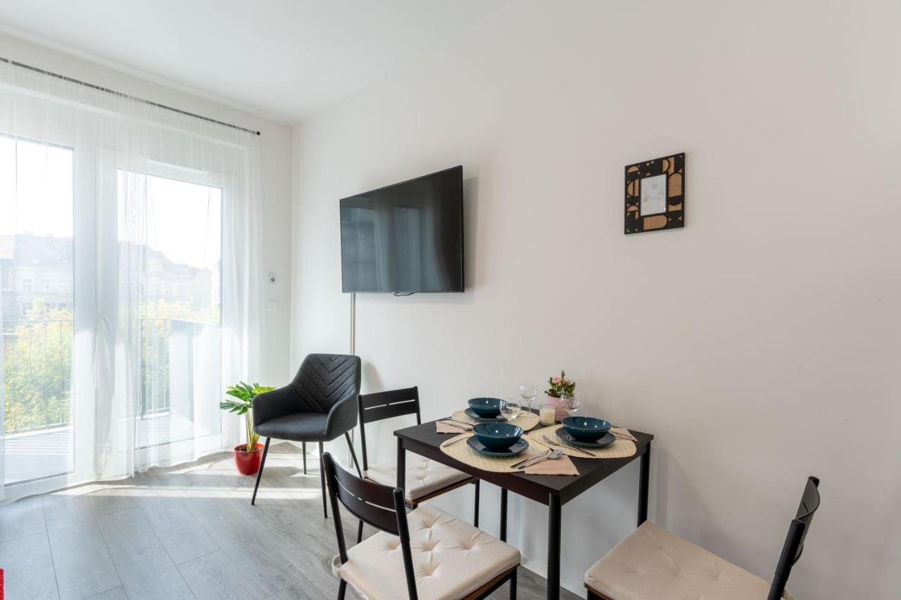 New Blue Danube Apartment With Balcony And Parking Budapeste Exterior foto