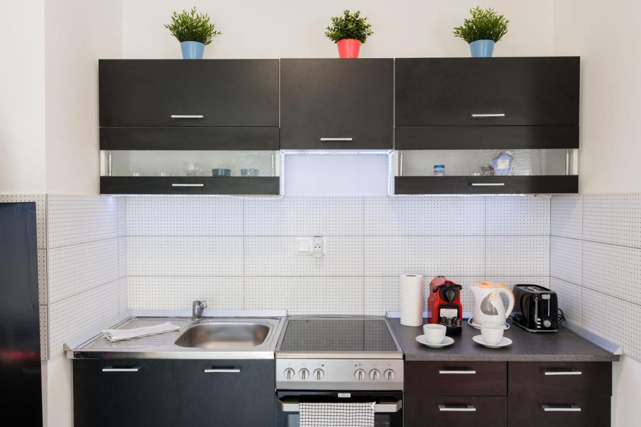 New Blue Danube Apartment With Balcony And Parking Budapeste Exterior foto
