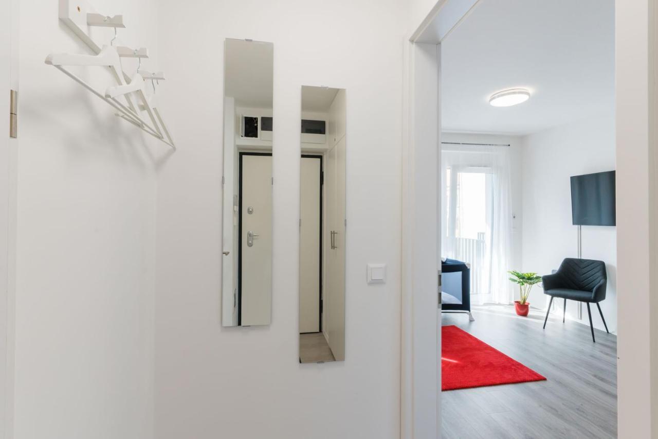 New Blue Danube Apartment With Balcony And Parking Budapeste Exterior foto