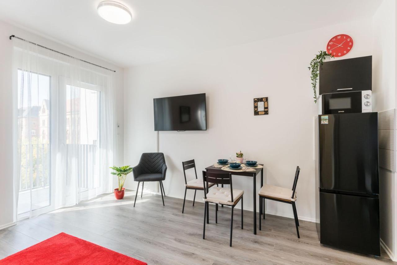 New Blue Danube Apartment With Balcony And Parking Budapeste Exterior foto