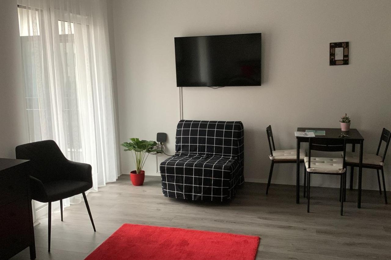 New Blue Danube Apartment With Balcony And Parking Budapeste Exterior foto