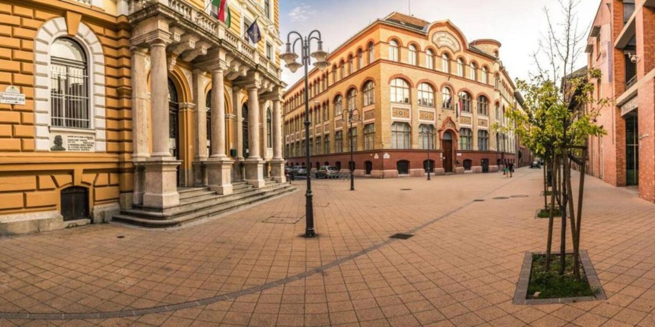 New Blue Danube Apartment With Balcony And Parking Budapeste Exterior foto